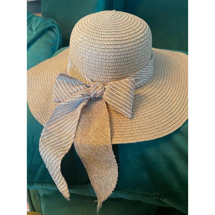 Straw Bow Hat